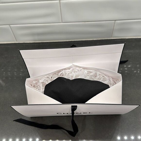 CHANEL GIFT BOX BUNDLE (3 Piece) - Picture 6 of 6